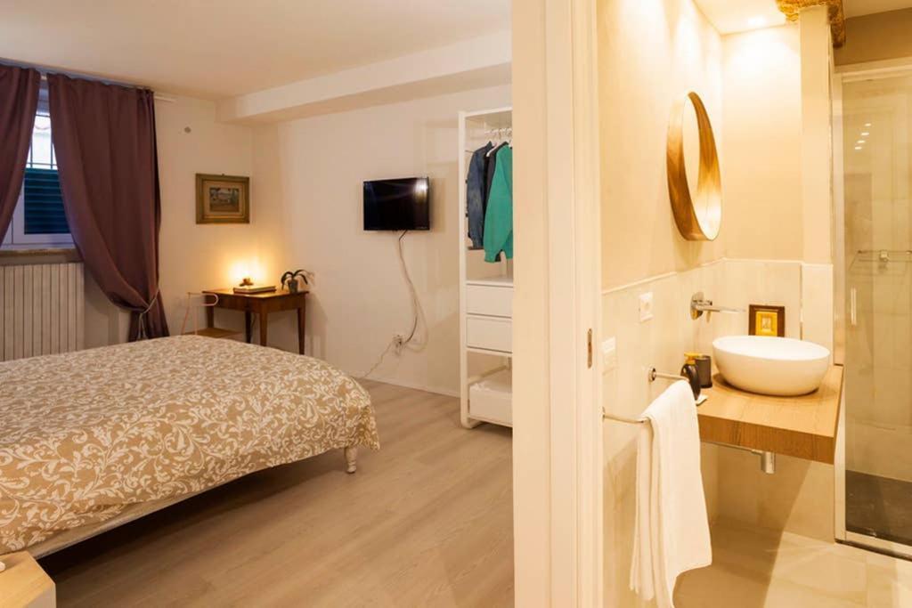 The New Luxury Apartment In The Historic Center Lucca Ngoại thất bức ảnh
