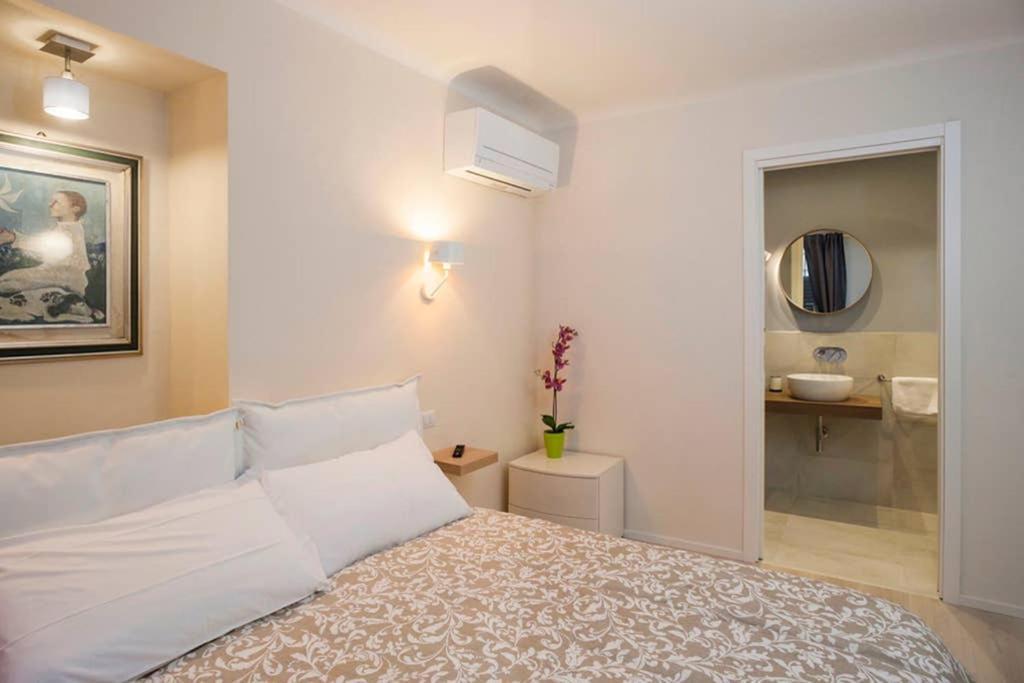 The New Luxury Apartment In The Historic Center Lucca Ngoại thất bức ảnh